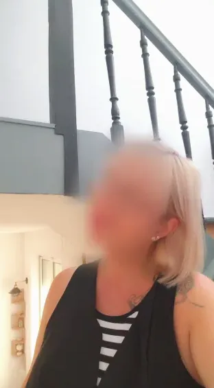 Antonia, 37
