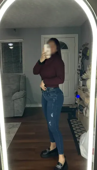 Astrid, 29