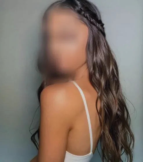 Christina, 29