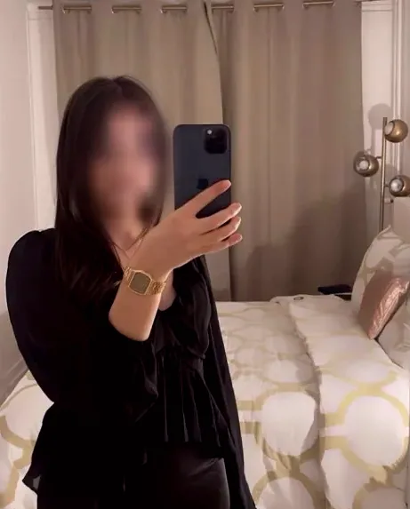 Emina, 21