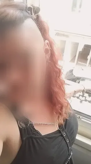Helena, 35