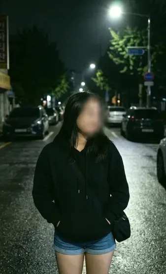 Larissa, 27