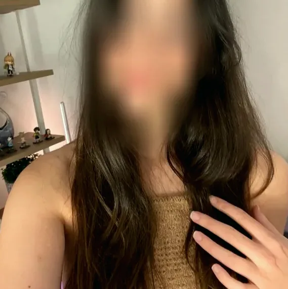 Laura, 31