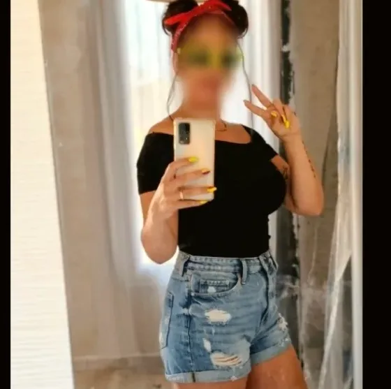 Marlene, 37