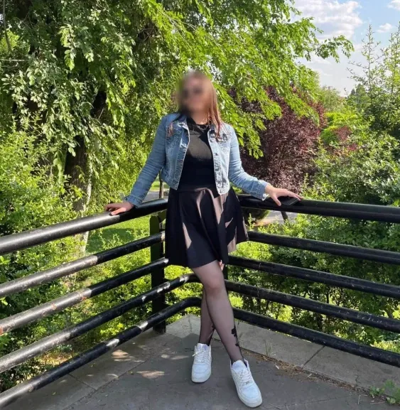 Milica, 21