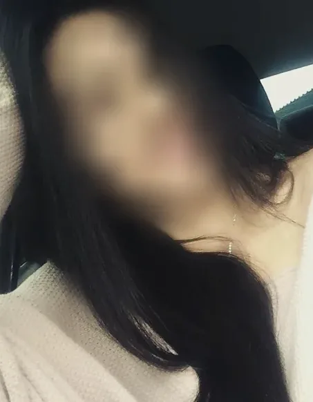 Nicole, 34