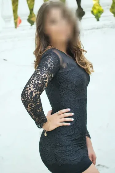 Sanja, 28